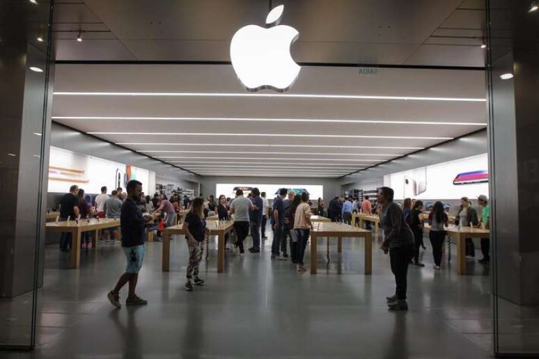 Lançamentos devem marcar fase de transição na liderança da Apple e foco em ajustes internos