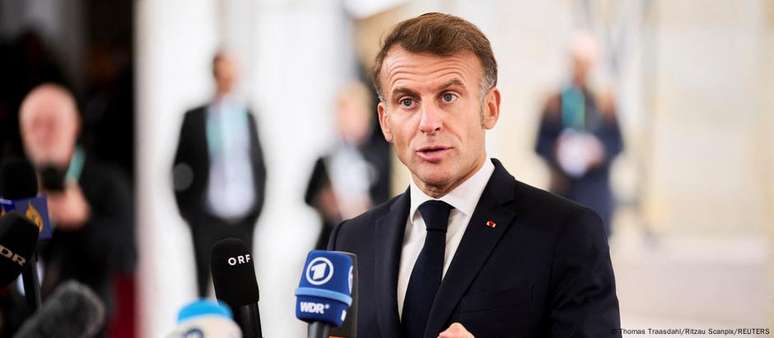 Macron ainda descarta renúncia, apesar das pressões de todos os setores