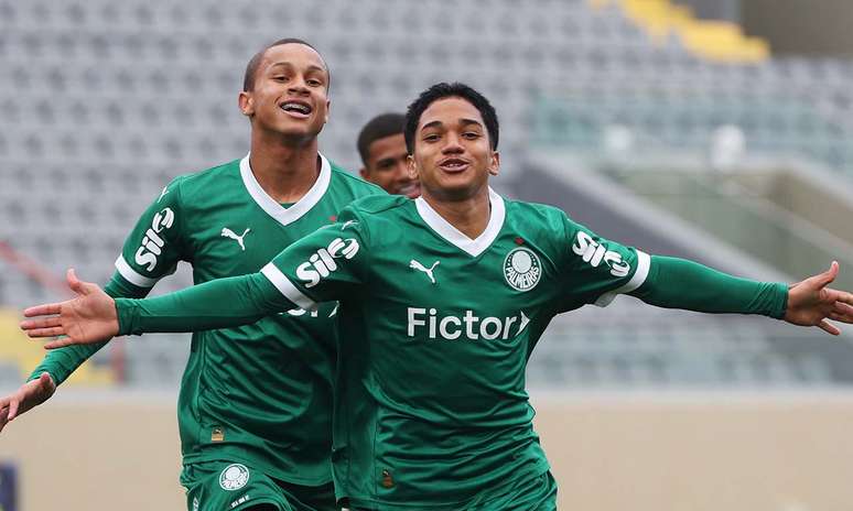 Palmeiiras لديها أفضل حملة في Brasileirão-Younger من 17 Palmeiiras لديها أفضل حملة في Brasileirão-Younger من 17