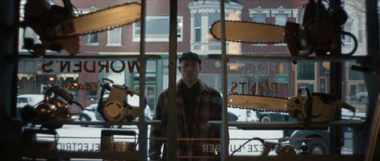 Charlie Hunnam interpreta o assassino Ed Gein em nova série da Netflix