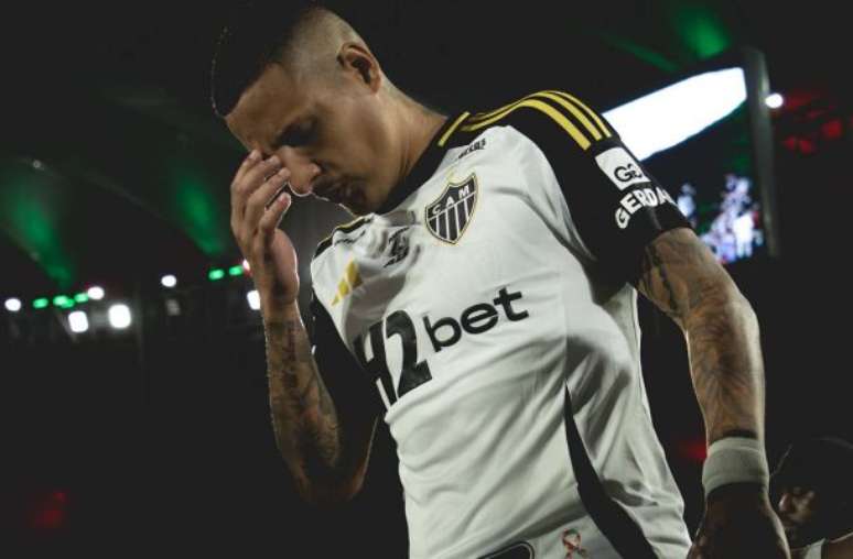 Arana desabafa e recebe apoio de colegas –