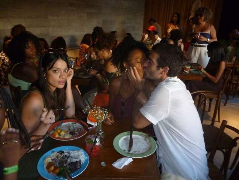 Humberto Carr&atilde;o e Edvana Carvalho em registro que circulou nas redes ap&oacute;s festa de 'Vale Tudo'