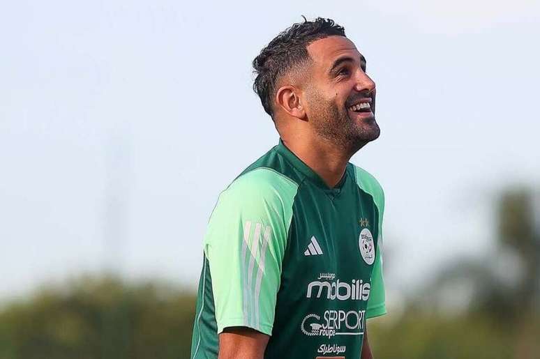 Riyad Mahrez, ex-Manchester City, &eacute; o principal nome da sele&ccedil;&atilde;o argelina &ndash;