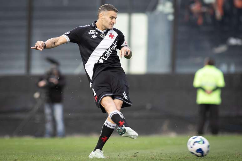 Vegetti marcou nas últimas três vezes em cobranças de pênaltis.