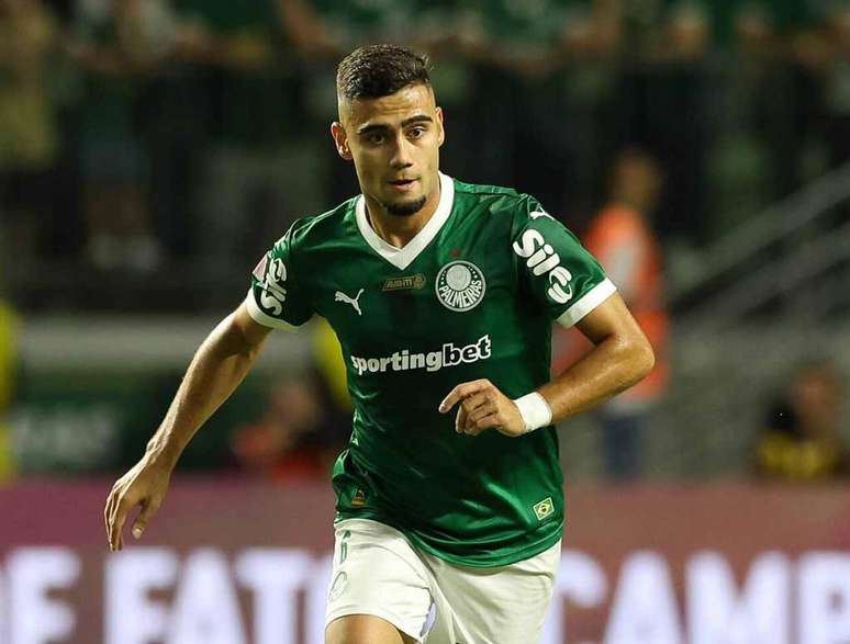 Andreas Pereira em campo pelo Palmeiras no Brasileirão  – 