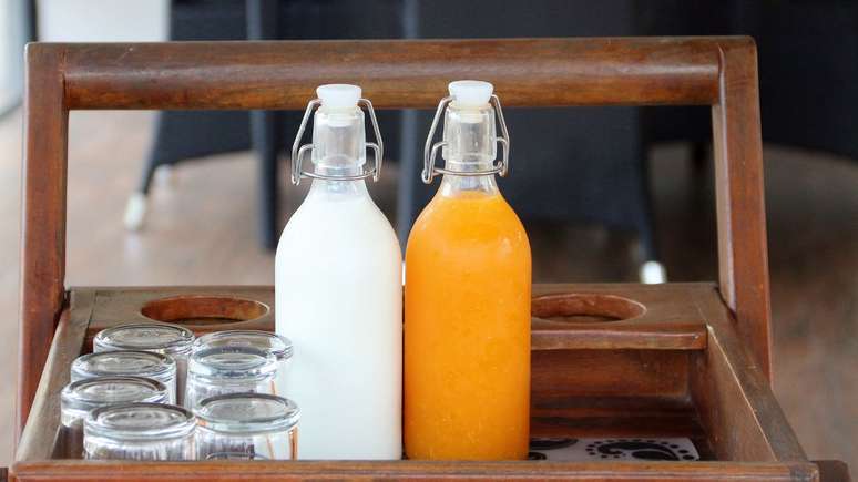 A study lists the 10 most hydrating drinks in the world and water is not the first!