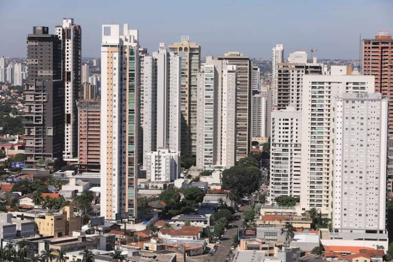 Valor máximo dos imóveis que podem ser financiados pelo Sistema Financeiro da Habitação será elevado de R$ 1,5 milhão para cerca de R$ 2 milhões