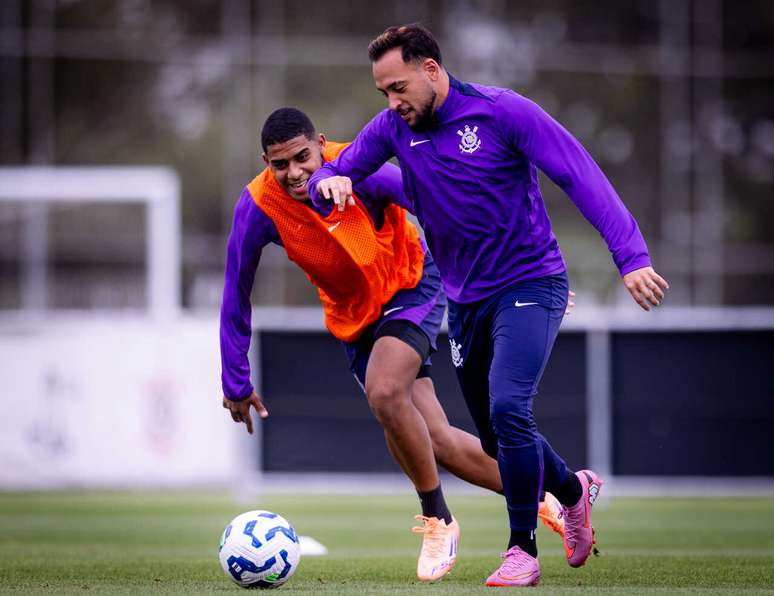 Timão se prepara para o clássico contra o Santos –