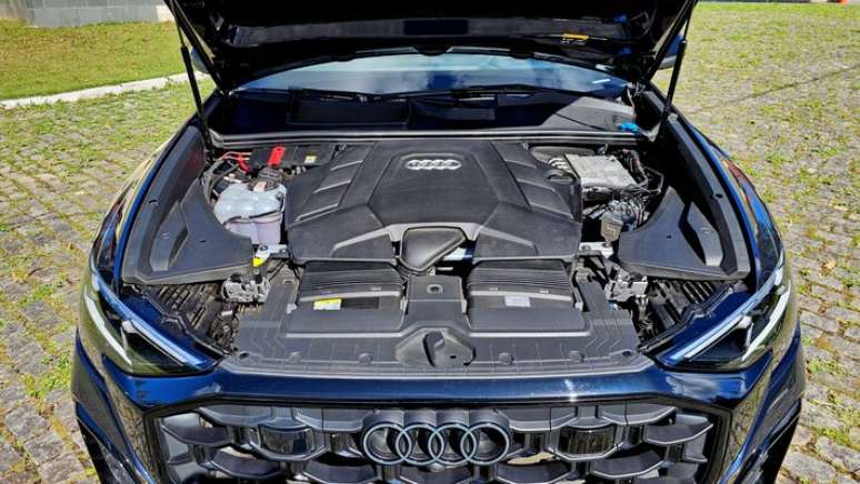 Motor 3.0 V6 tem &oacute;timo torque, mas consumo &eacute; alto