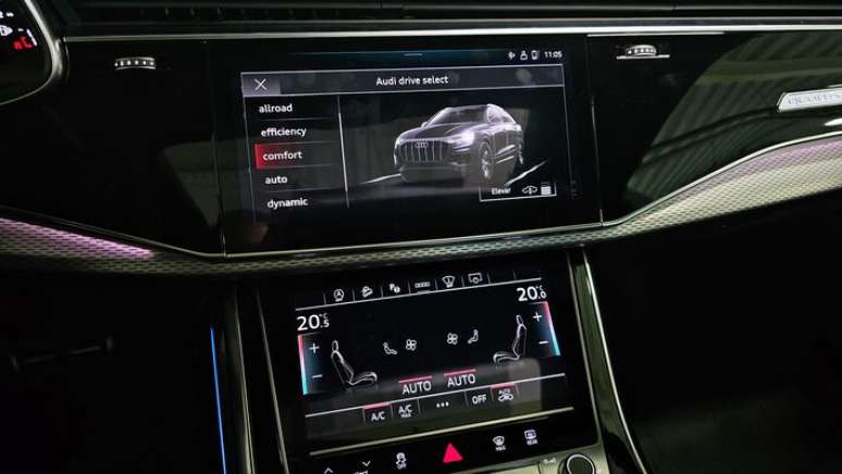 Audi Q8 Performance Black 2025