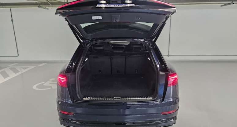 Audi Q8 Performance Black 2025