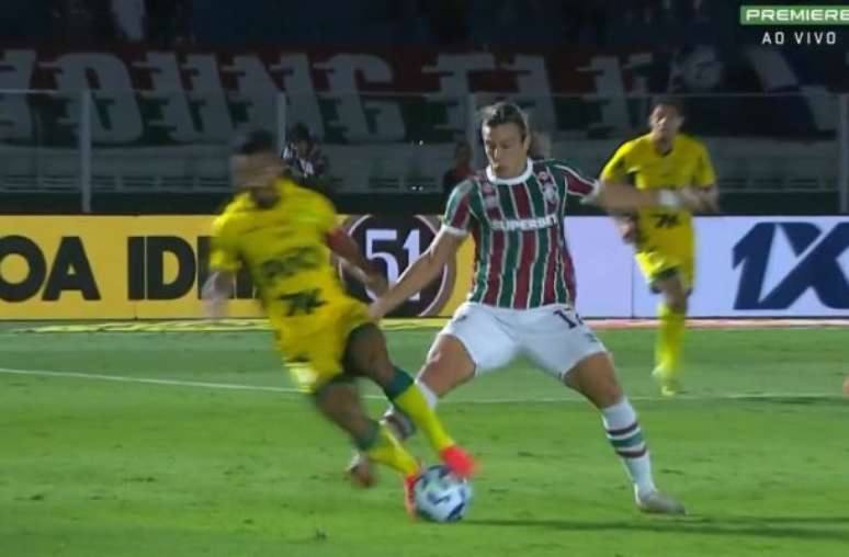 Canobbio, aliás, também criticou a arbitragem após derrota do Fluminense –