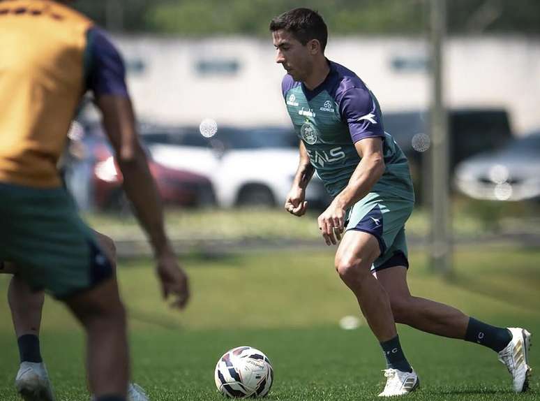 Coxa pode se isolar ainda mais na liderança –