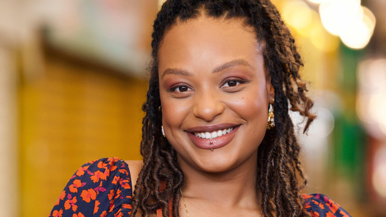 Haonê Thinar interpreta a Pam em Dona de Mim