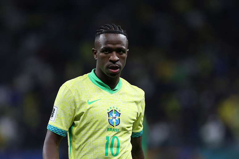 Bank at Real Madrid, fire in the villa and end of the story with Virginia: Vini Jr. is going through a bad phase 8 months before the World Cup Bank at Real Madrid, fire in the villa and end of the story with Virginia: Vini Jr. is going through a bad phase 8 months before the World Cup