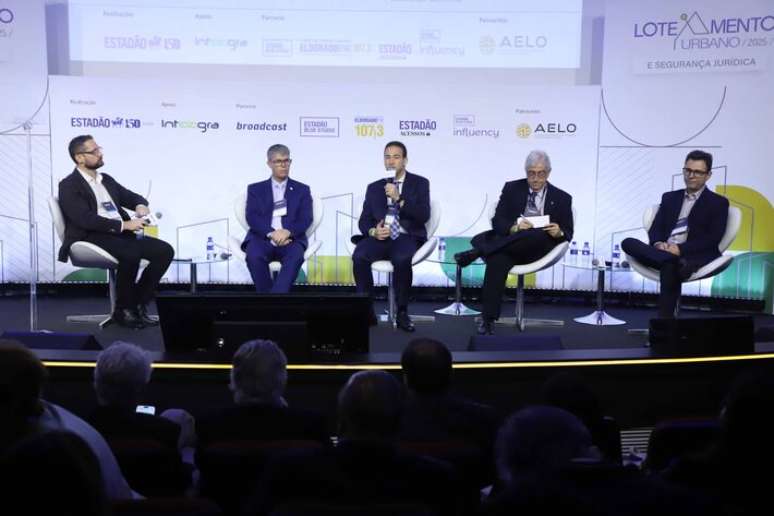 The agencies carry out consultancy to speed up services in urban subdivisions