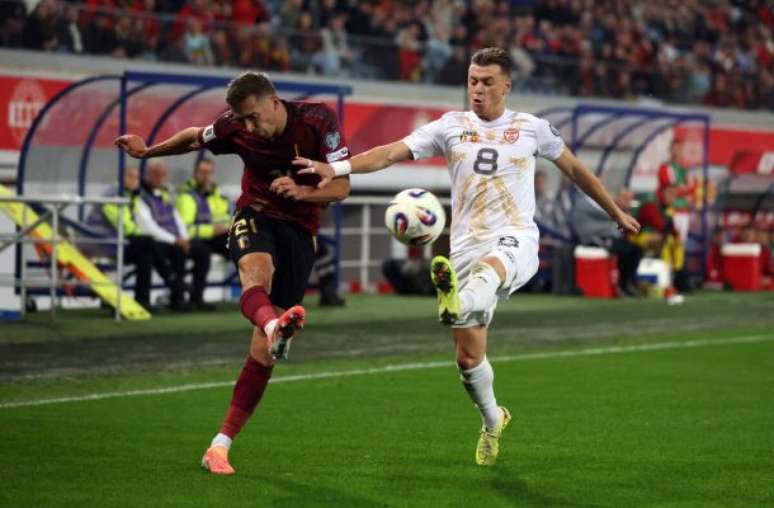 Dean Mouhtaropoulos/Getty Images - Legenda: Bélgica martelou, mas ficou no empate com a Macedônia do Norte