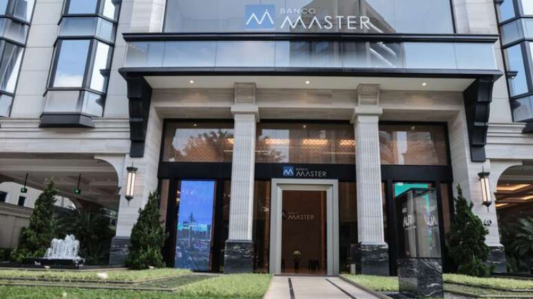 Decisão do INSS é mais um revés para o Banco Master