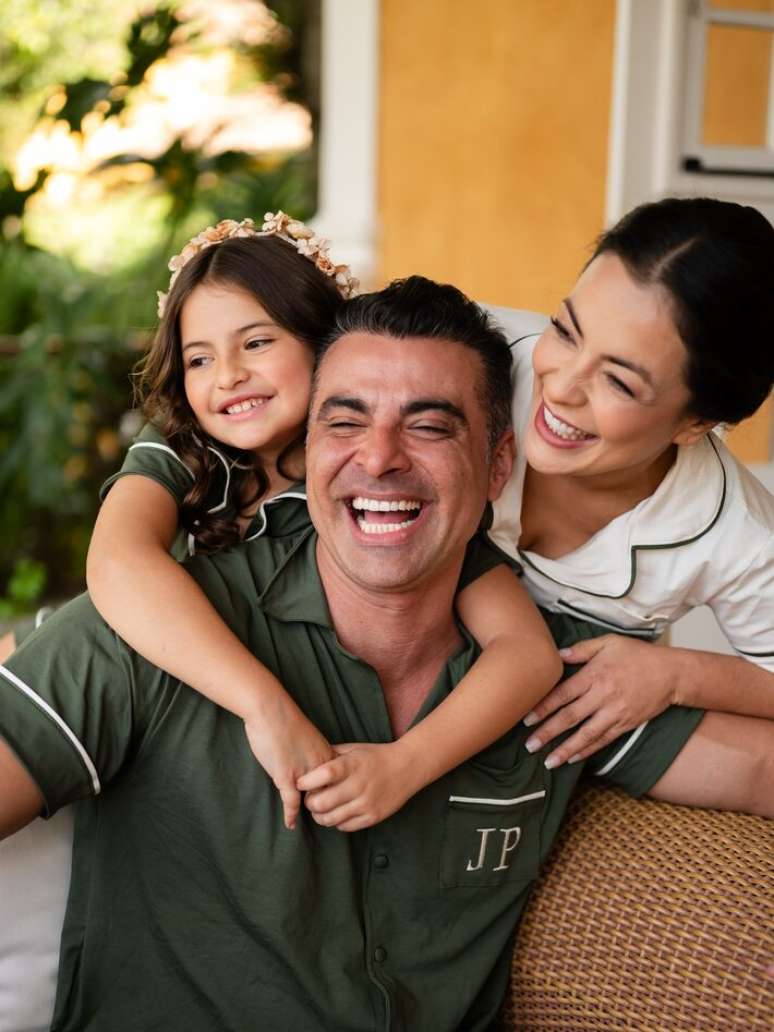 Antonella, de 8 anos, é filha de Li Martins e JP Mantovani