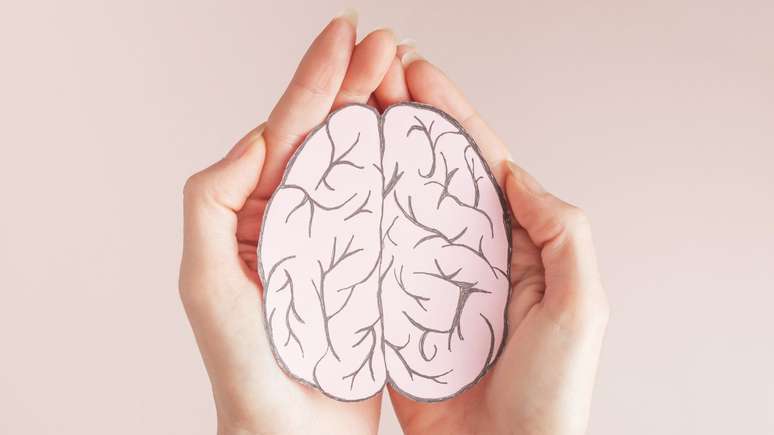 No Dia Mundial da Saúde Mental, entenda como hábitos equilibrados, boa alimentação e expressão emocional ajudam a fortalecer o bem