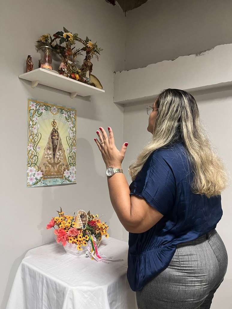 A advogada Danúbia Santana foi sorteada duas vezes com a santa: a segunda vez foi ainda mais especial, em homenagem à avó.