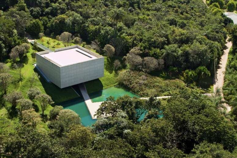Inhotim é um dos principais museus de arte contemporânea do Brasil