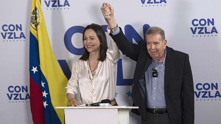 Maria Corina Machado e Edmundo González, candidato presidencial en 2024.