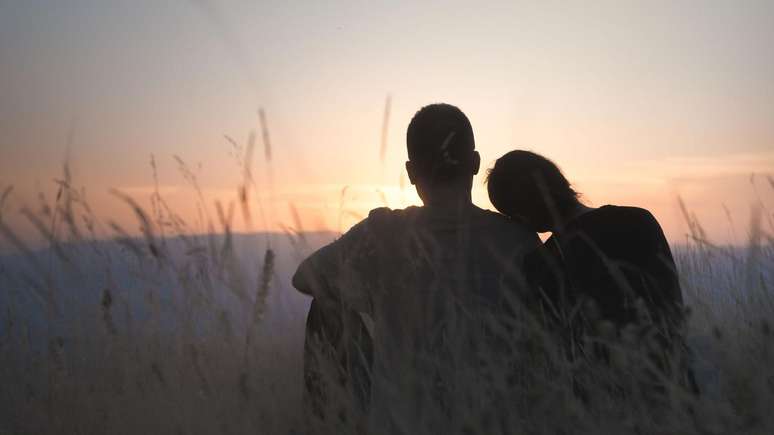 Psicólogo e acadêmico sugere que pessoas que sofrem rejeição amorosa devem tentar achar outros parceiros