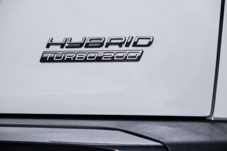 Linha Peugeot Hybrid