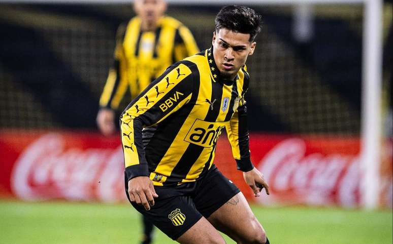 Arezo retomou seu bom futebol no Uruguai –