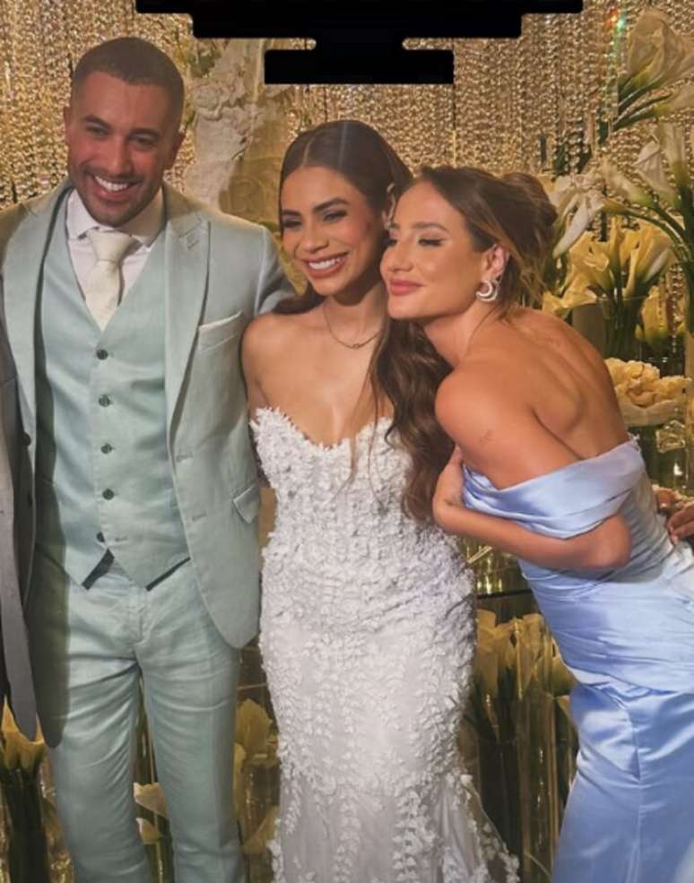 Bruna Griphao explains why she wore a “horrible dress” to Lexa’s wedding