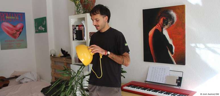 Daniel Santos garimpou móveis usados para montar seu apartamento