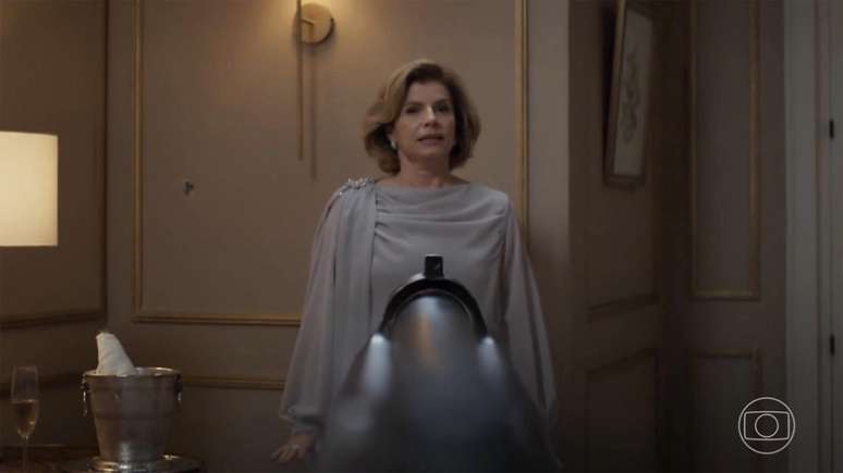 Odete Roitman (Debora Bloch) na novela Vale Tudo