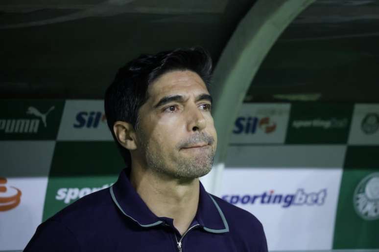 Abel Ferreira minimiza ausências e exalta elenco do Palmeiras como um todo.
