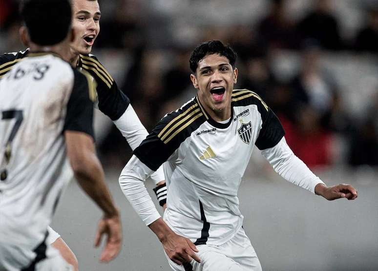 Atlético aposta no ataque para vencer confronto fora de casa –