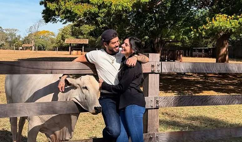 Ana Castela falou sobre seu relacionamento com Zé Felipe.