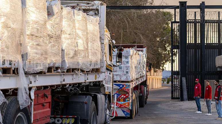 A ajuda começou a chegar, mas um porta-voz da Unicef diz que ainda é menos do que o necessário