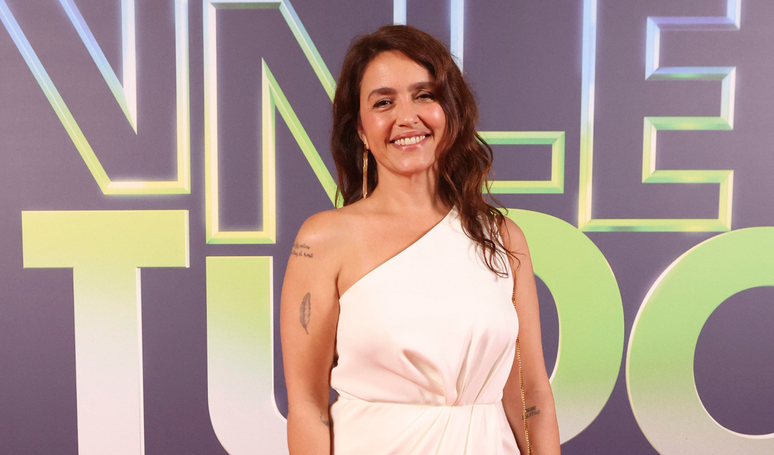 Com lastro e intimidade: quase ninguém sabe, mas Manuela Dias namorou com o marido de uma importante atriz da novela 'Vale Tudo'.