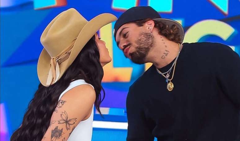 Ana Castela e Zé Felipe se beijaram em público pela primeira vez!.