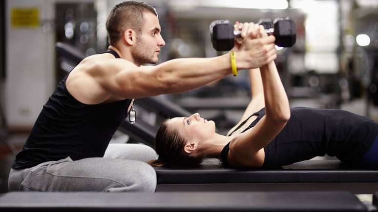Ideal training for a beginner: first steps in the gym