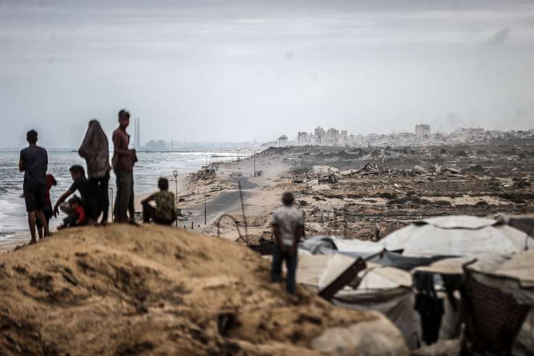 Meet the 20 hostages who are to be released alive by Hamas