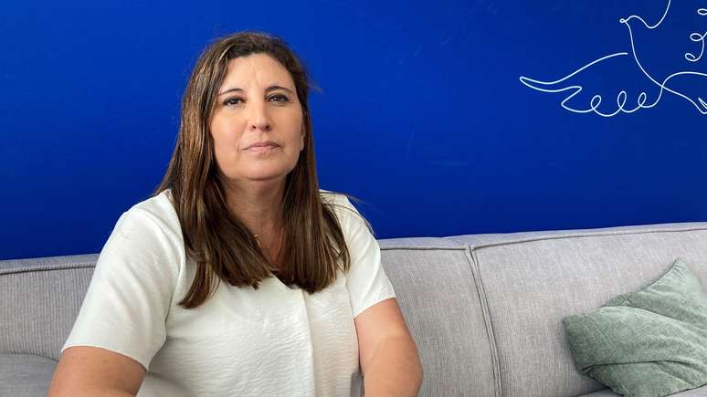 Karina Shwartz e sua equipe preparam os reféns para deixar o hospital e retornar ao mundo exterior