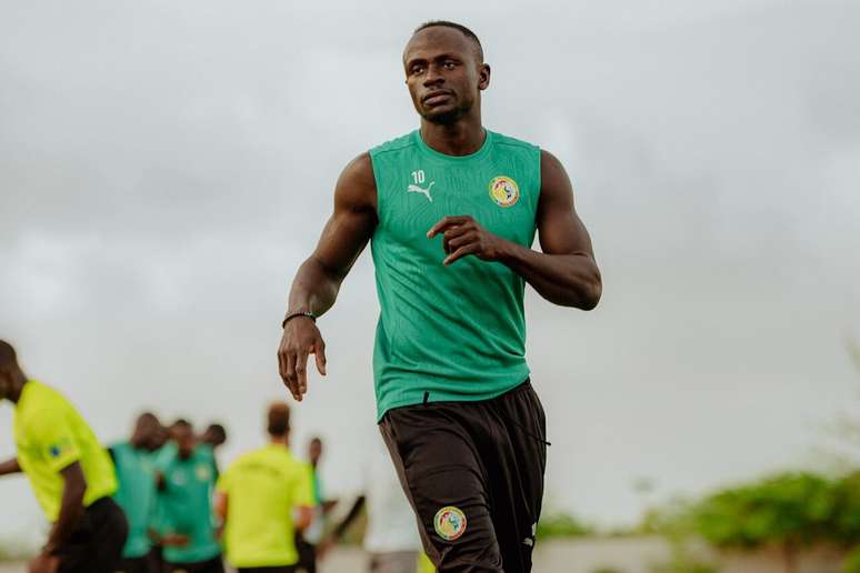 Sadio Man&eacute; durante treinamento de Senegal &ndash;