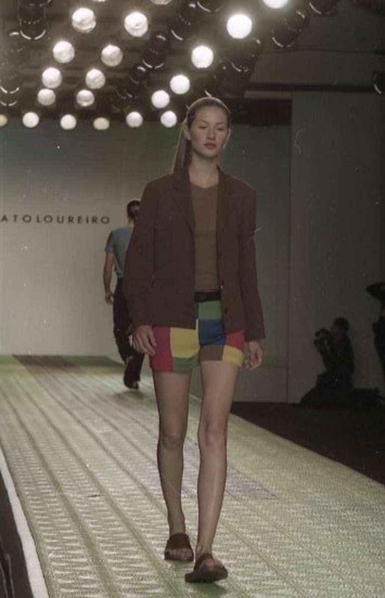 Gisele Bündchen no desfile de Renato Loureiro no 1º dia do 1º Morumbi Fashion, em 1996 