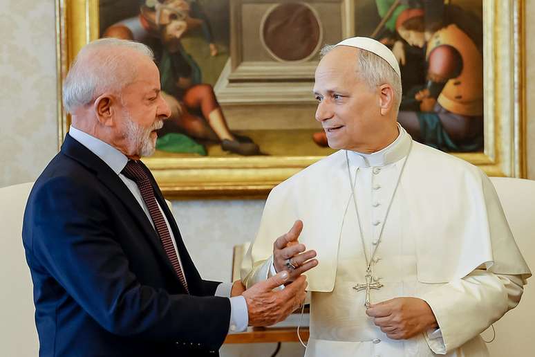 Lula se reúne com o papa Leão XIV, no Vaticano, nesta segunda-feira, 13