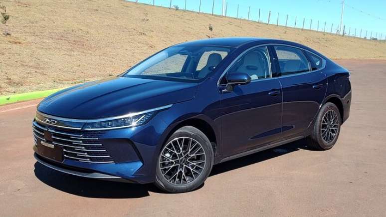 Já na linha 2026, BYD King tem nova cor de pintura e pacote ADAS 2 de condução semiautônoma