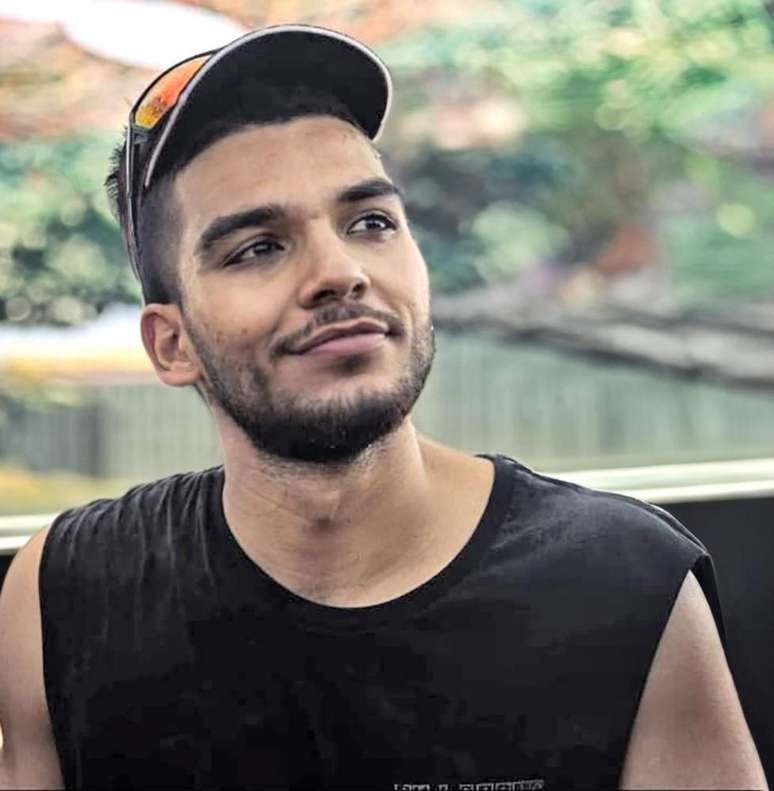 Yosef-Chaim Ohana foi capturado enquanto tentava ajudar outras pessoas a fugir dos homens armados do Hamas