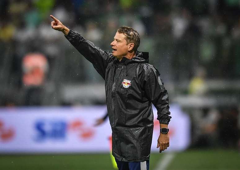 Palmeiras x Red Bull Bragantino São Paulo/SP; Brasil; 28/01/2025; Arena Allianz Parque; Paulistão; Palmeiras x Red Bull Bragantino; Na foto, Fernando Seabra; Foto de Ari Ferreira/Red Bull Bragantino.