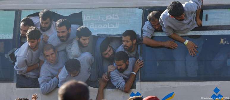 Multidão recebeu os palestinos libertos em Khan Younis