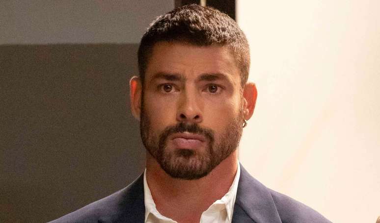 César assassino de Odete Roitman na novela 'Vale Tudo'? Capítulo de 14 de outubro de 2025 concentra suspeitas no marido da empresária.